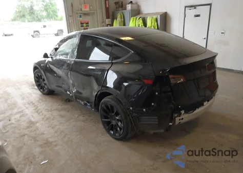 2023 Tesla Model Y Awd/Long Range Dual Motor All-Wheel Drive from USA, damaged, VIN 7SAYGDEE1PA165531